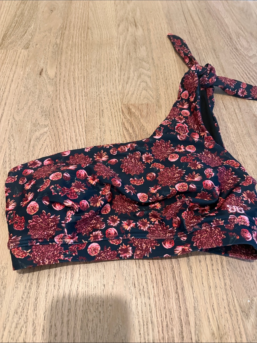 Floral One-Shoulder Bikini Top - black with Red Floral Print